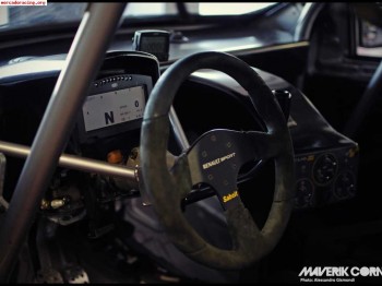 Vendo pantalla magnetti mareli  de clio r3 -cliocup -twingo 