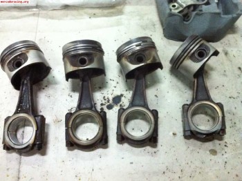 Se venden pistones, bielas y camisas de peugeot 205 rallye 
