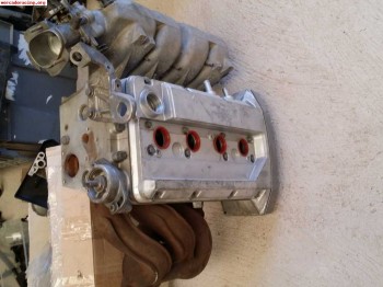 Se vende  culata de clio1.8 16v 