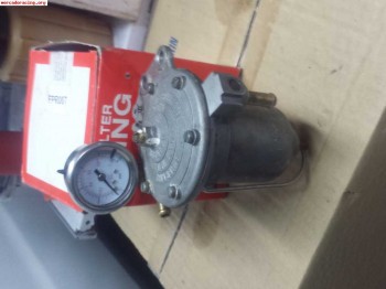 Acumulador y regulador de gasolina