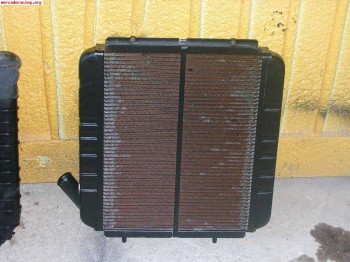 Radiador de cobre para un renault super 5 gt turbo.