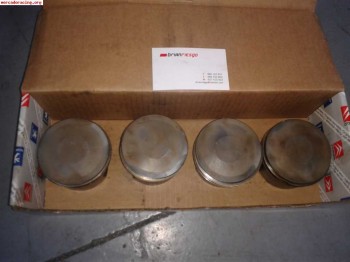 Pistones c2 vts origen con bulón y segmentos.