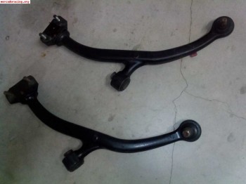 Se venden 2 brazos suspension saxo/106