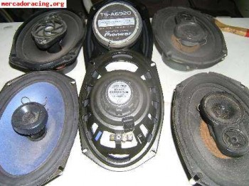  se vende matrial variado tanto de coche actual como clasico