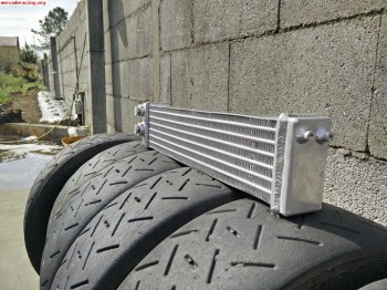 Radiador de aceite de aluminio, nuevo sin estrenar, es de un