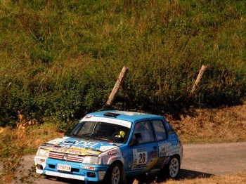 Se vende motor 1.6 8v muy echo