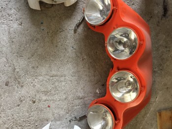 Parrilla y cuneteros de xenon