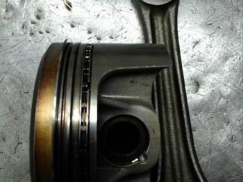 Se venden pistones cps de 83 mm para motor abf 2000 16 v