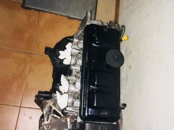 Se vende motor 1.6 8v grupo a