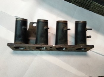 Colector de admision de motor saxo 16v, carburacion yamaha r1.