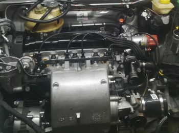 Motor peugeot 205 gti