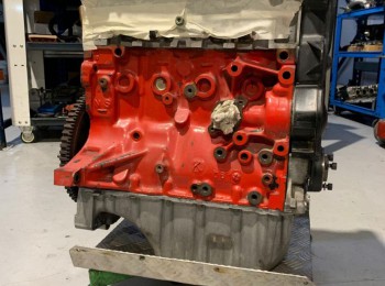 Motor de carreras peugeot 206.