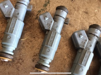 Busco inyectores de 206 rc 