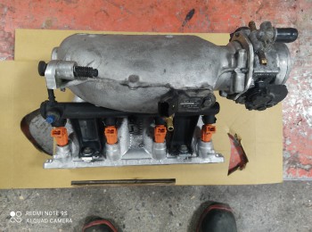 Colector c2 aluminio con mariposa de clio