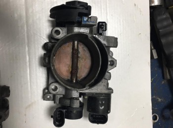 Mariposa saxo 16v y 106 16v