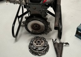 Motor pinto 217cv hecho en vulcan engines en uk, con 200 km de uso.