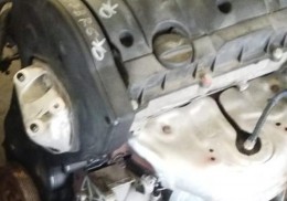 Se vende motor nfu 1.6 16v 60 mil km caja de cambios saxo 16v y culata nfu