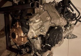 2020 bmw s1000rr engine
