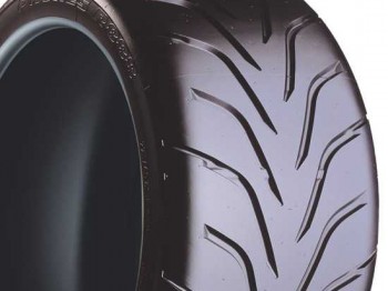 Motor clio 16v con 135000 kilometros.  muchas piezas mas