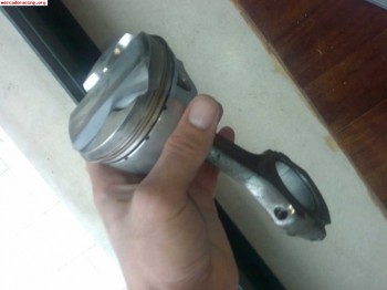 Vendo pistones forjados de alta compression p/ clio 1.8  f7p