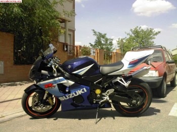 Suzuki gsxr 600 2005 muy cuidada