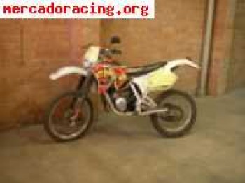 Se vende moto hm induro