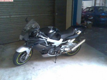 Vendo moto vtr 1000 f. 56.000 km. extras. perfecto estado. u