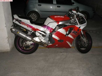 Vendo suzuki gsxr 750 
