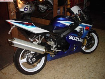 Se vende suzuki gsx-r 600