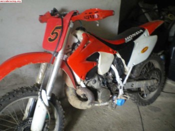 ´´´´ se vende cr 250 de cros 2 tiempos ocasion´´´´