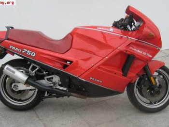Ducati paso 750 vendo...