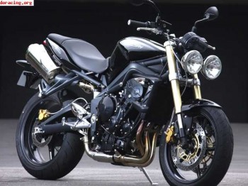 Triumph street triple 675 a estrenar