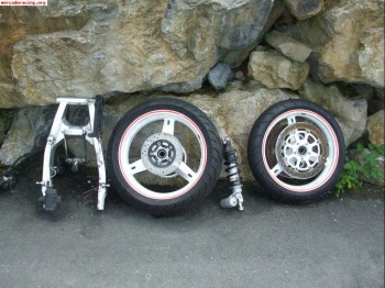 Ruedas gsxr 600      01-03          250€