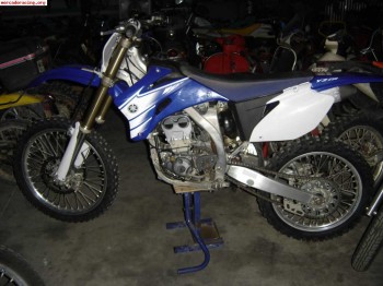 Se vende yamaha yzf 250 noviembre 07 3500 € negociables