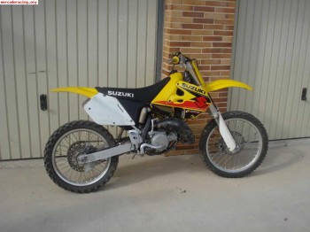 Compro moto de enduro de 125 c.c con papeles