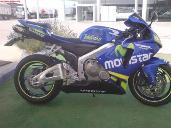 Vendo honda cbr 600rr/2006  rereplica movistar.6500euros