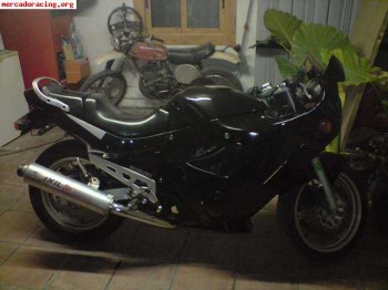 Suzuki gsx600cc   900euros