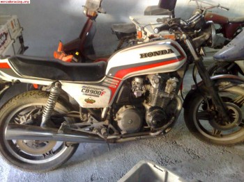 Vendo lote de motos antiguas urge por limpieza.