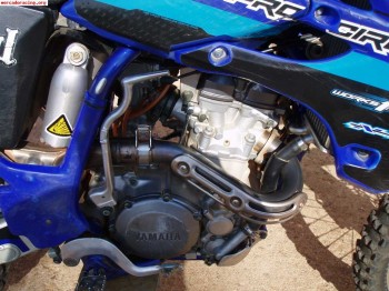 Yamaha yz250f vendo o cambio