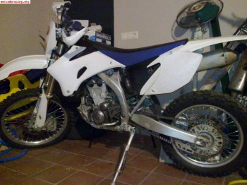 Se vende moto de enduro año 2007 urge!