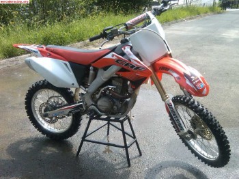 Se vende honda cr 250 4t cross