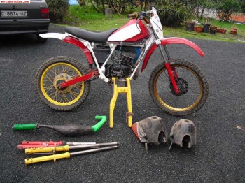 Se vende derbi fds con muxos repuestos!!!