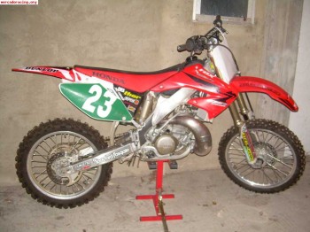 Honda cr 250 (2005)