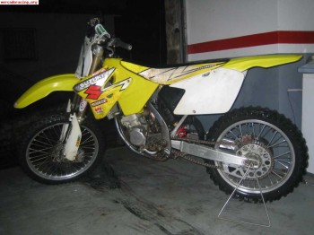 Se vende suzuki rm 125 año 2006