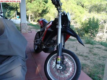 Aprilia sxv 550