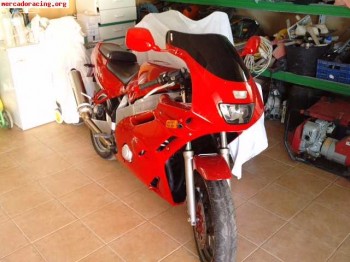 Yamaha fzr 600