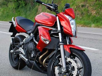 Kawasaki er6n 2009. se vende o se cambia