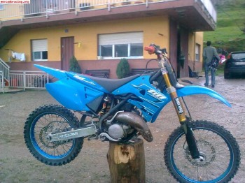 Se vende o se cambia tm 125cc