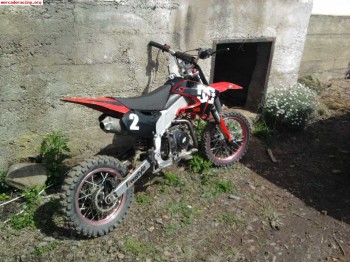 Se vende o se cambia moto
