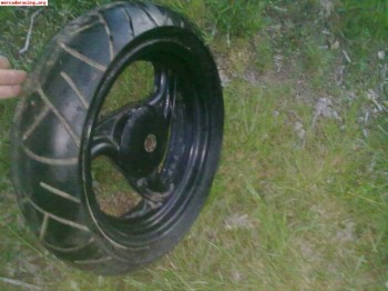 Rueda nueva para scooter